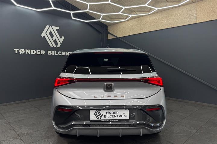 Sølv Cupra Born fra 2026