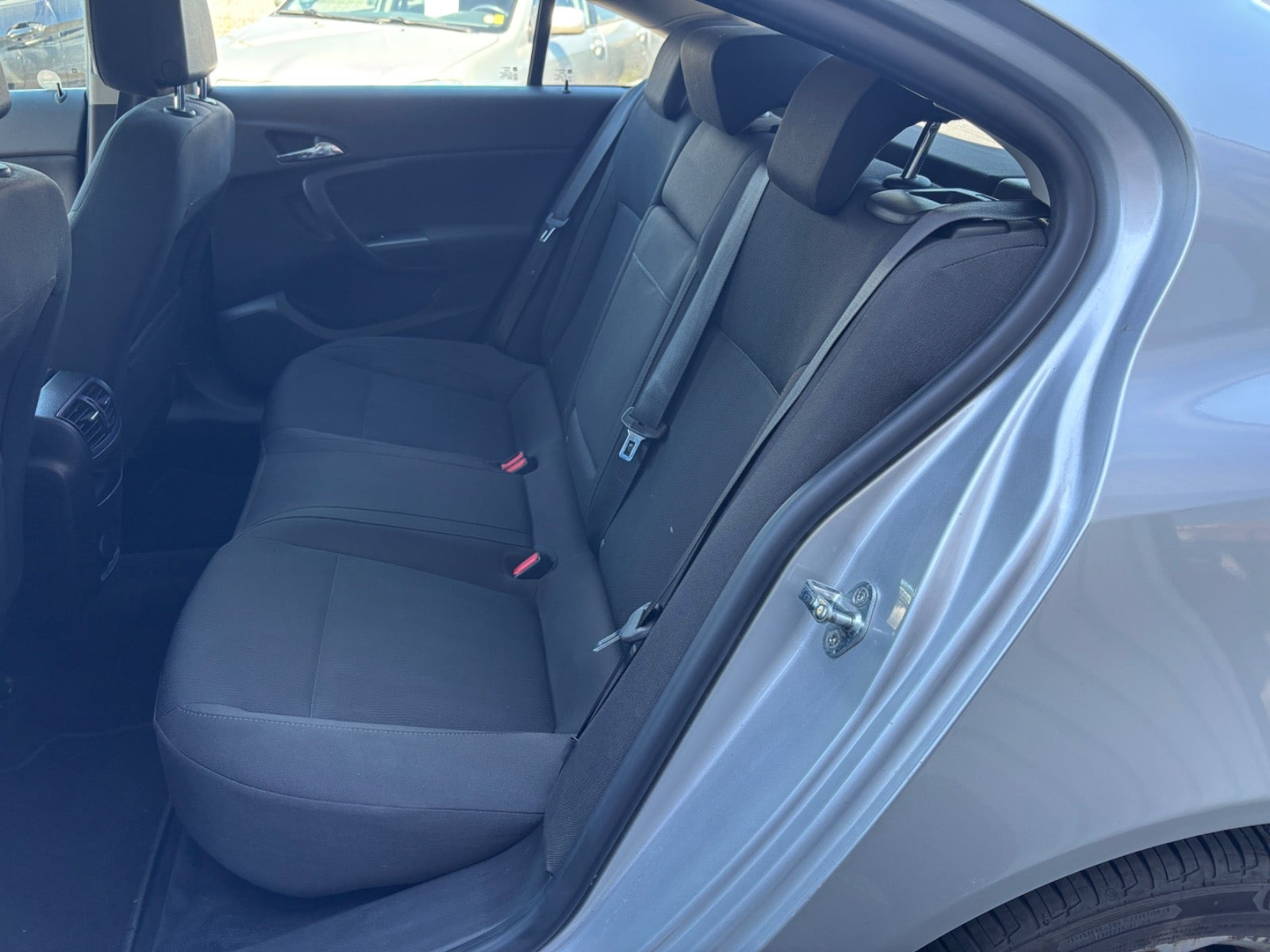 Sølv Opel Insignia fra 2011