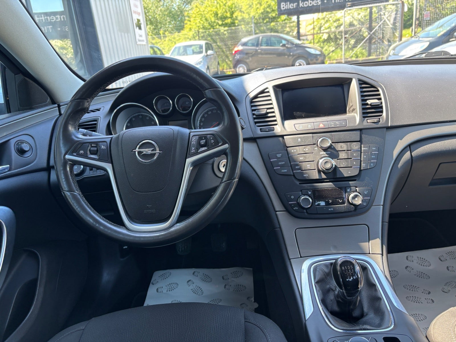 Sølv Opel Insignia fra 2011