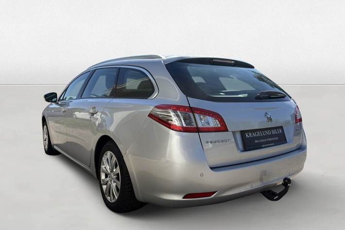 Grøn Peugeot 508 fra 2014