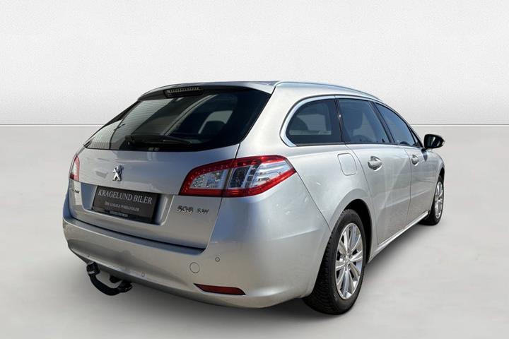 Grøn Peugeot 508 fra 2014