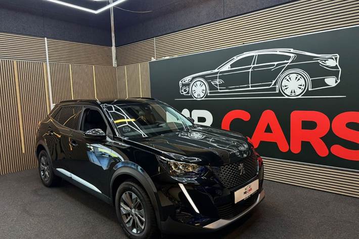 Sort Peugeot 2008 fra 2021