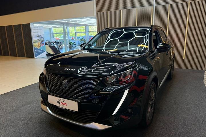 Sort Peugeot 2008 fra 2021