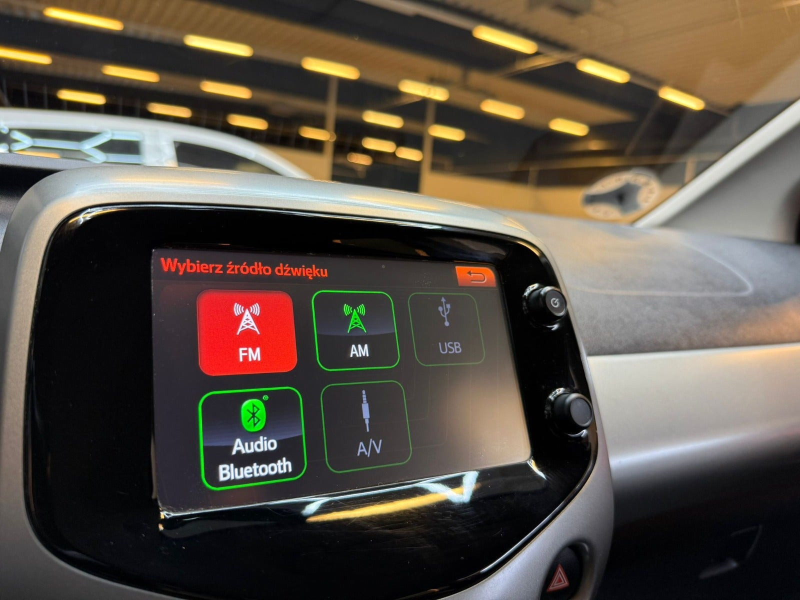 Rød Toyota Aygo fra 2015