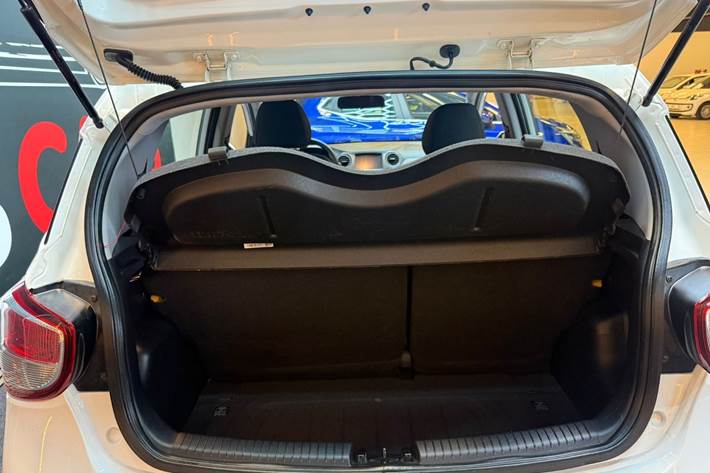 Hvid Hyundai i10 fra 2020