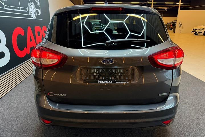 Grå Ford C-MAX fra 2015
