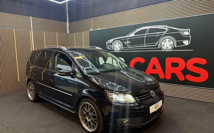 VW Touran 2,0 TDi 140 Comfortline DSG BMT 7prs
