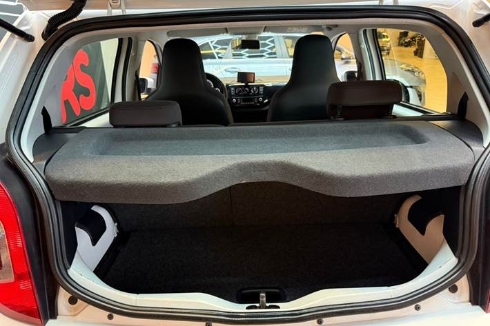 Hvid VW UP! fra 2015