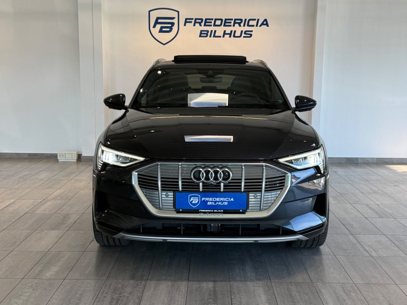 Sort Audi e-tron fra 2019