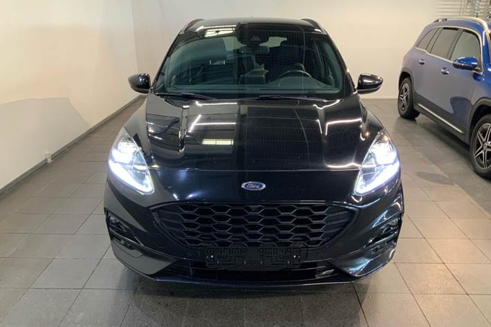 Sort Ford Kuga fra 2021