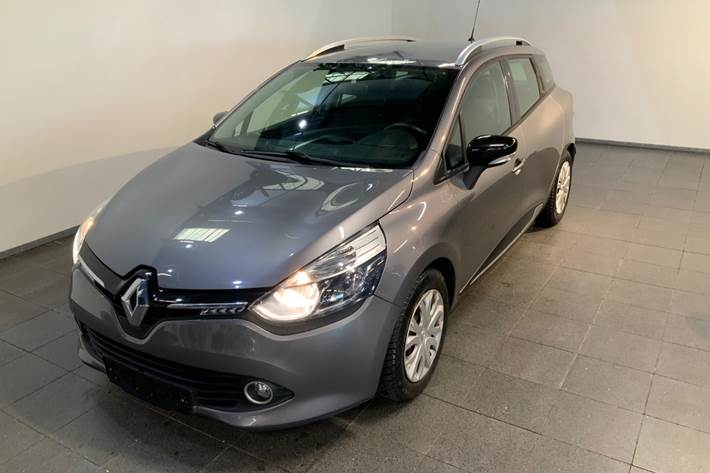 Grå Renault Clio IV fra 2014 set udefra