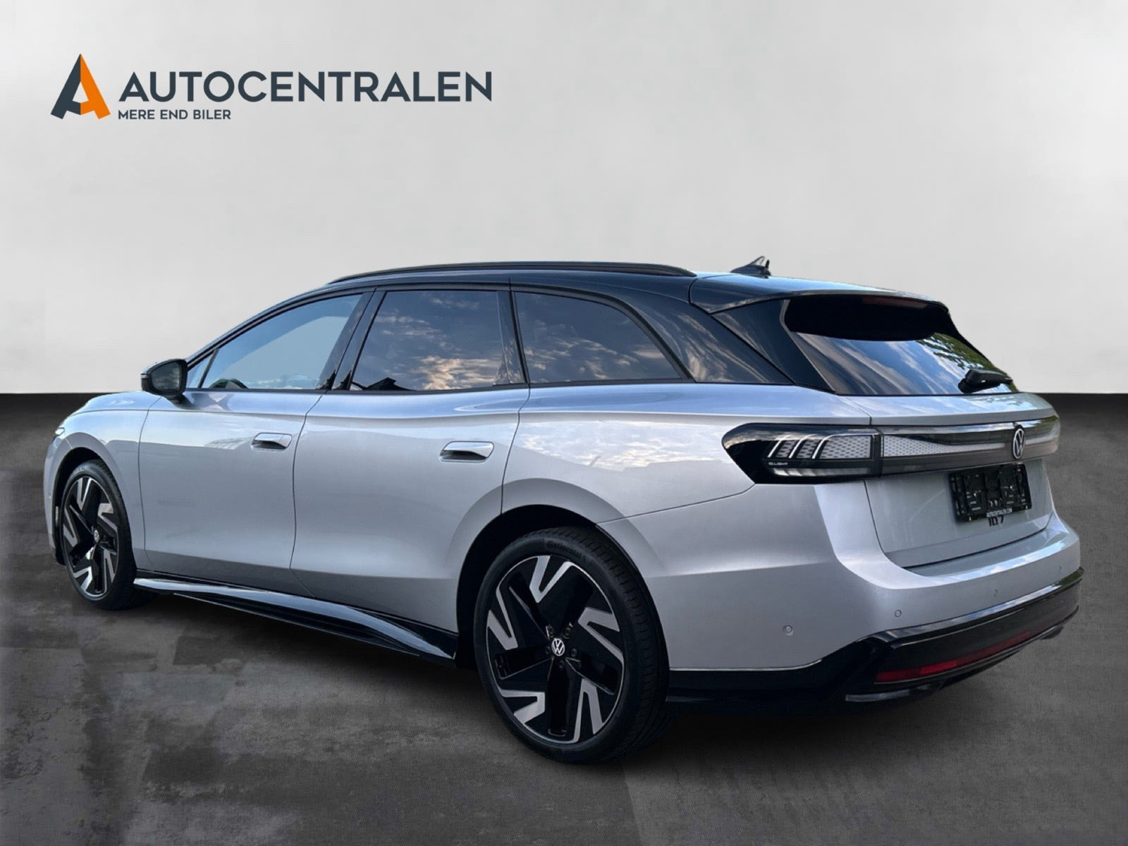 Sølv VW ID.7 fra 2026