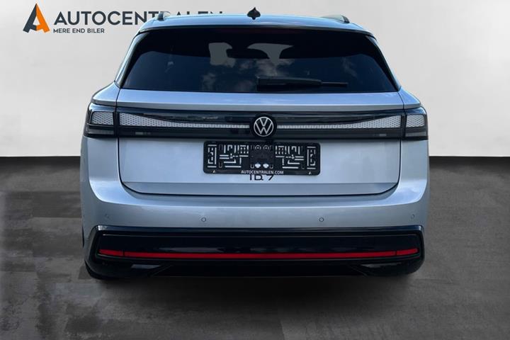 Sølv VW ID.7 fra 2026