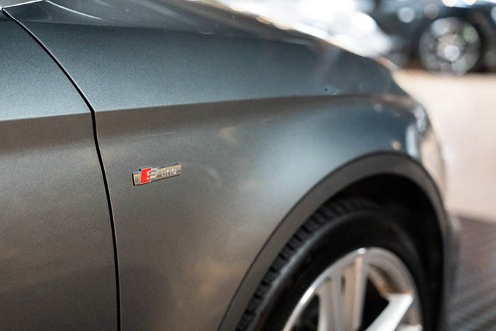 Grå Audi A3 fra 2020