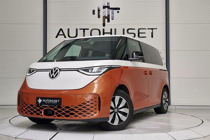 Orange VW ID.Buzz fra 2025 set udefra