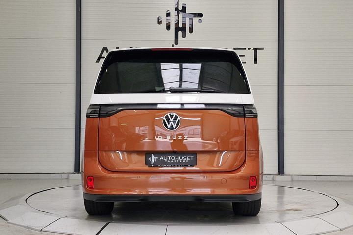 Orange VW ID.Buzz fra 2025