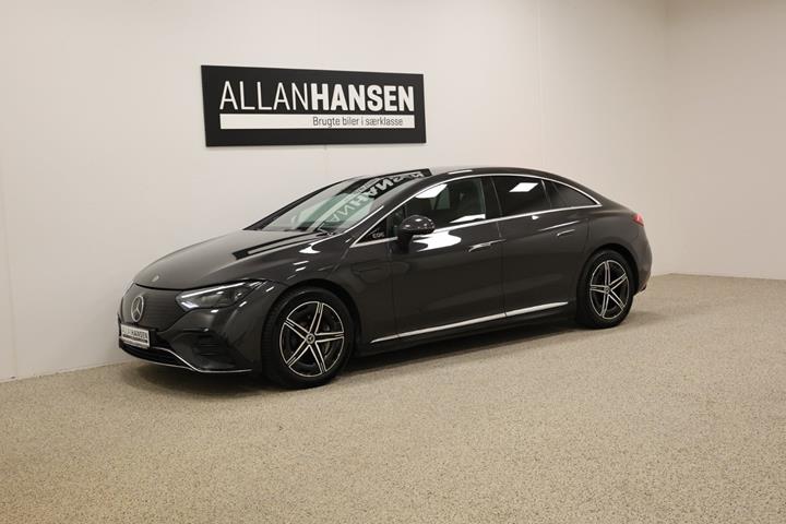 undefined Mercedes EQE350 fra 2023 set udefra