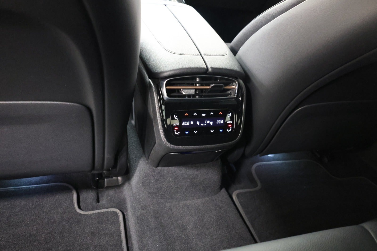 undefined Mercedes EQE350 fra 2023