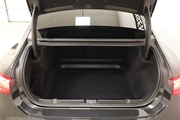 undefined Mercedes EQE350 fra 2023