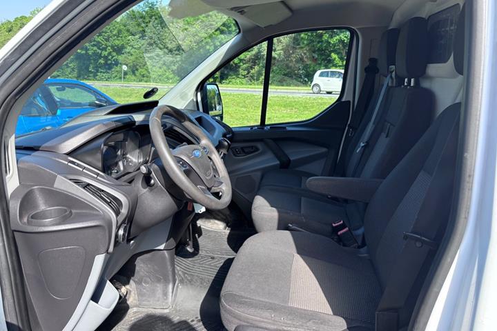 Hvid Ford Transit Custom 270 L1 fra 2017