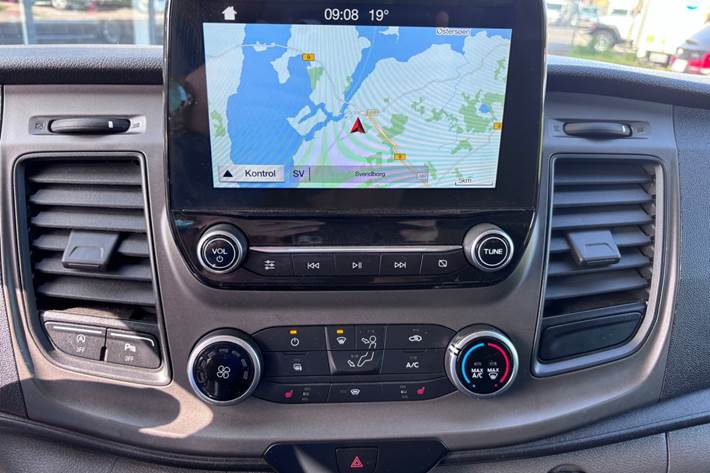 Hvid Ford Transit Custom 320 L1 fra 2018