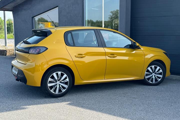 Gul Peugeot 208 fra 2020