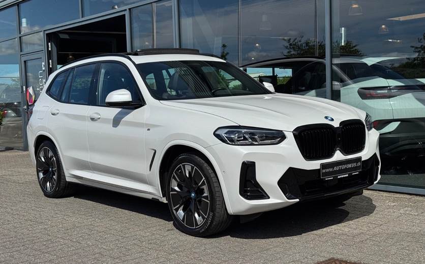 BMW iX3 Charged Plus M-Sport
