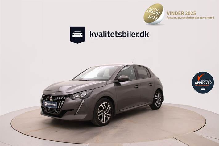 Grå Peugeot 208 fra 2021
