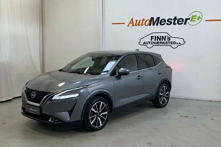 Grå Nissan Qashqai fra 2023