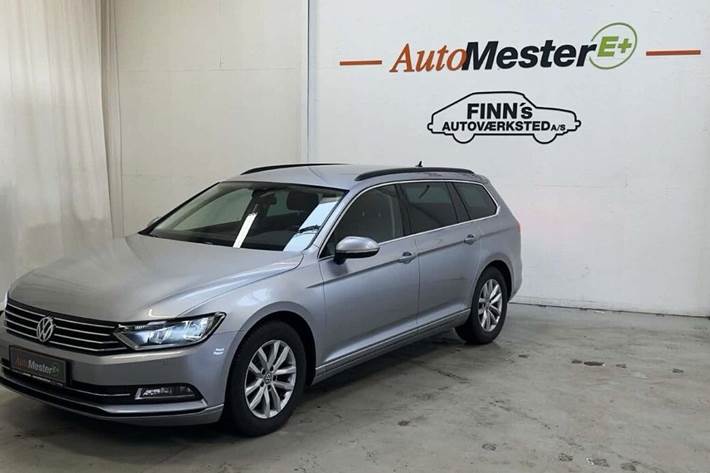 Sølv VW Passat fra 2018