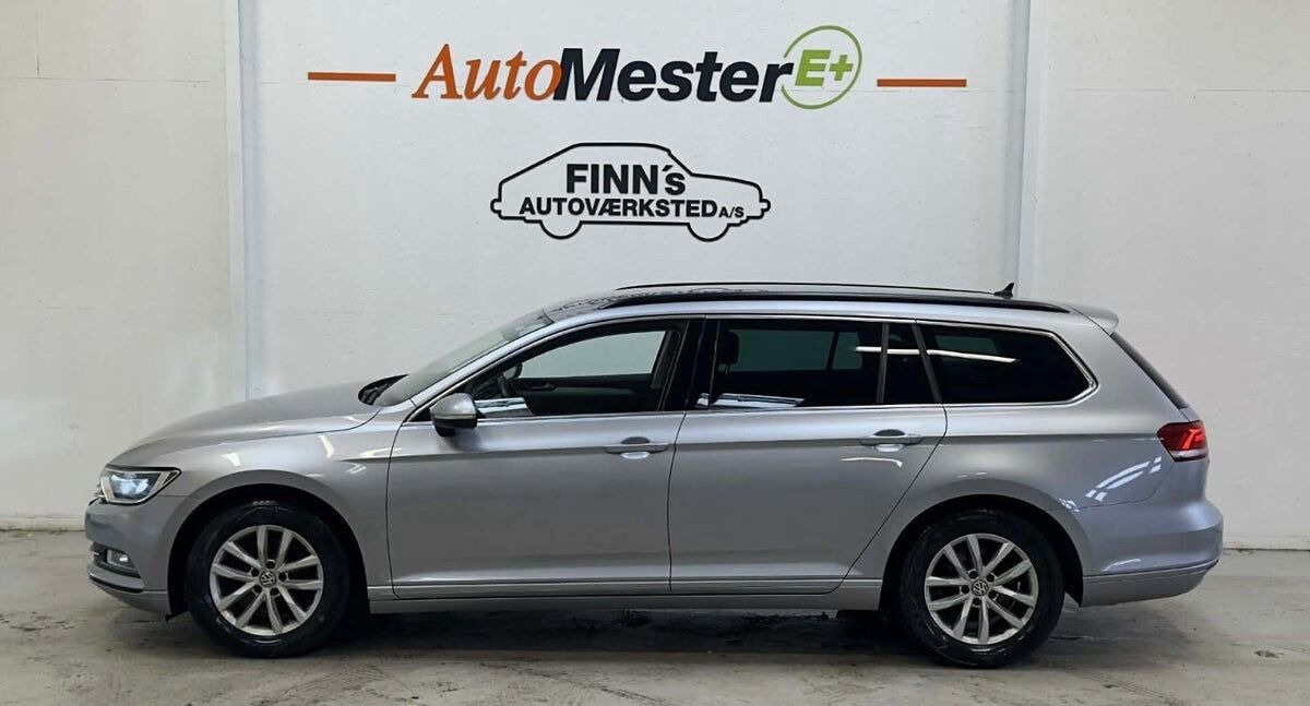 Sølv VW Passat fra 2018