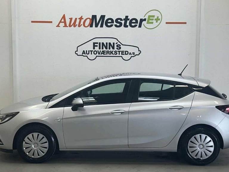 Opel Astra 1,0 Turbo Essentia 105HK 5d