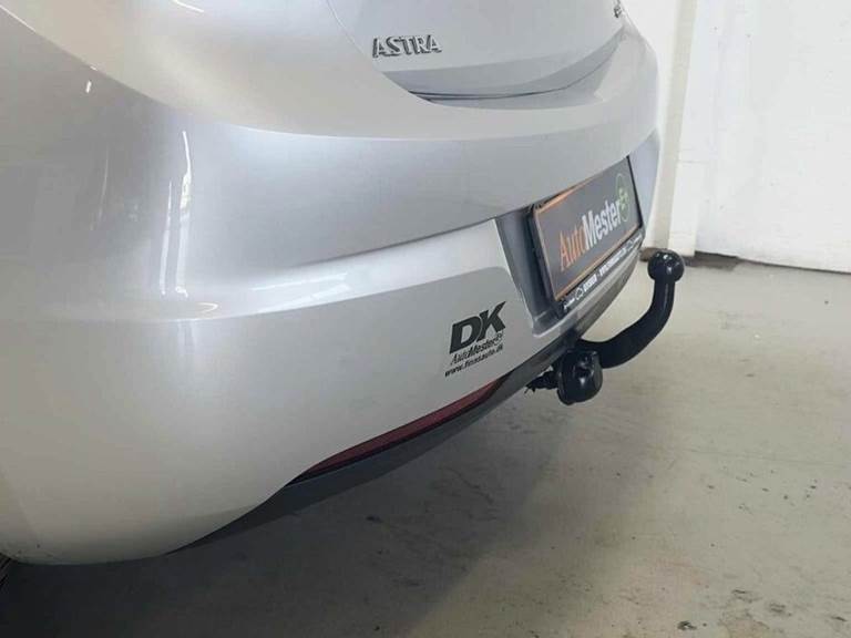 Opel Astra 1,0 Turbo Essentia 105HK 5d