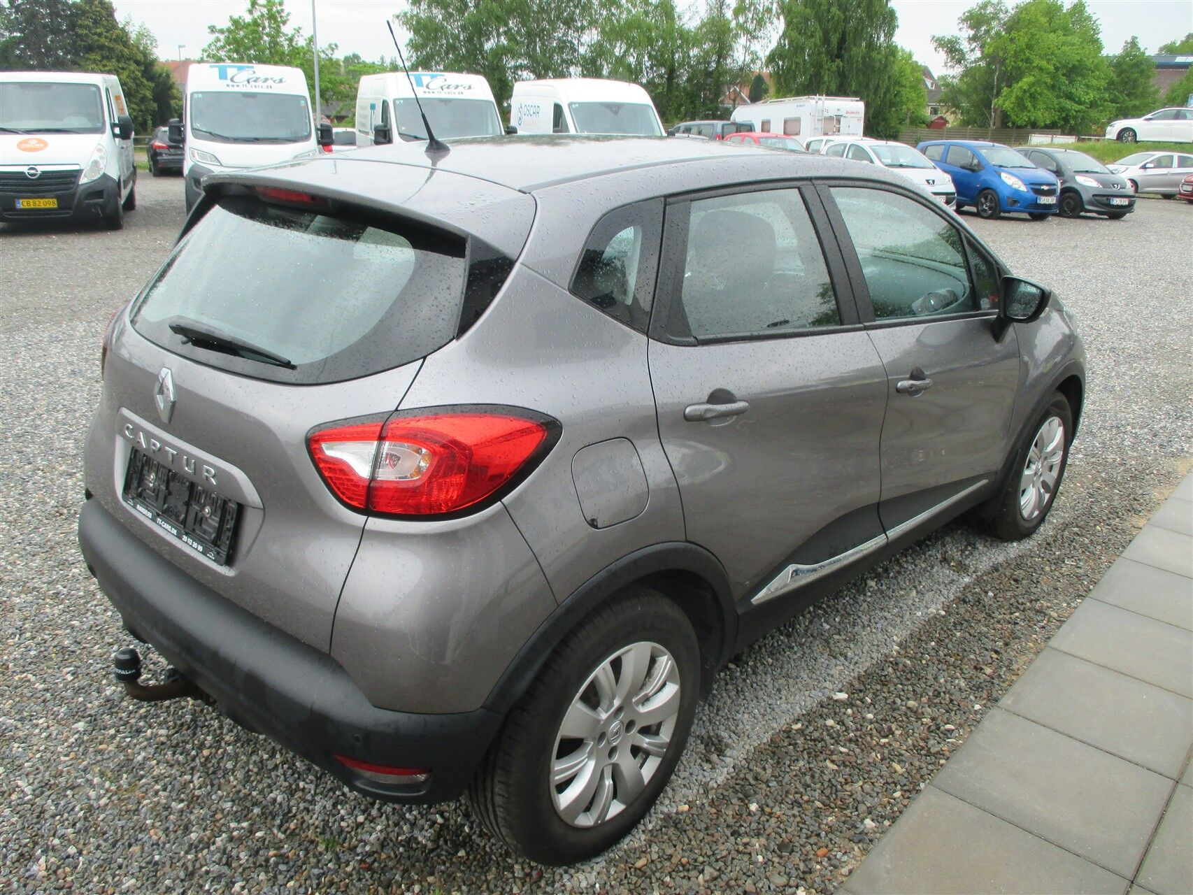 Sølv Renault Captur fra 2017