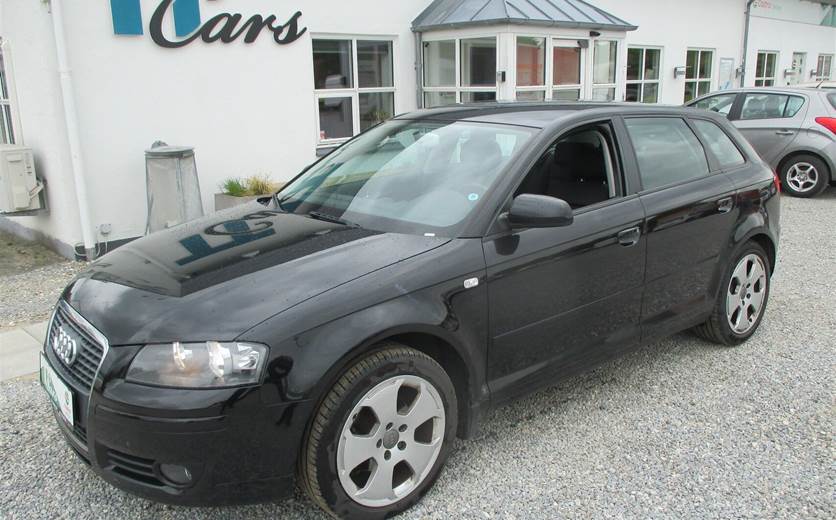 Audi A3 1,6 Sportback Attraction 102HK 5d