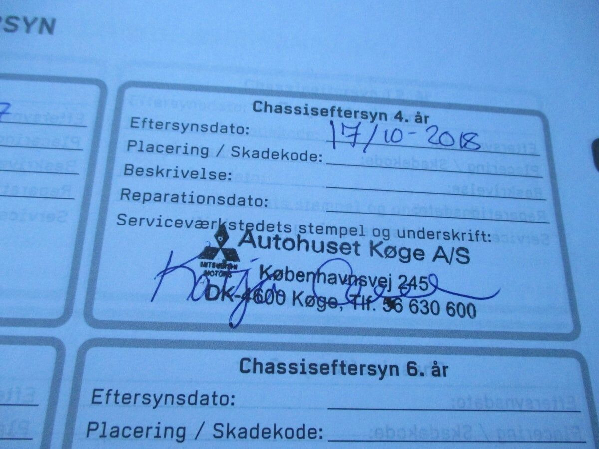 Hvid Mitsubishi Space Star fra 2014