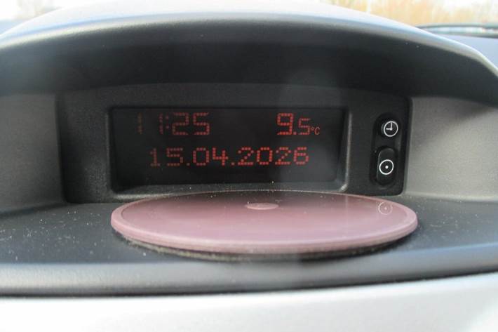 Sølv Opel Corsa fra 2007