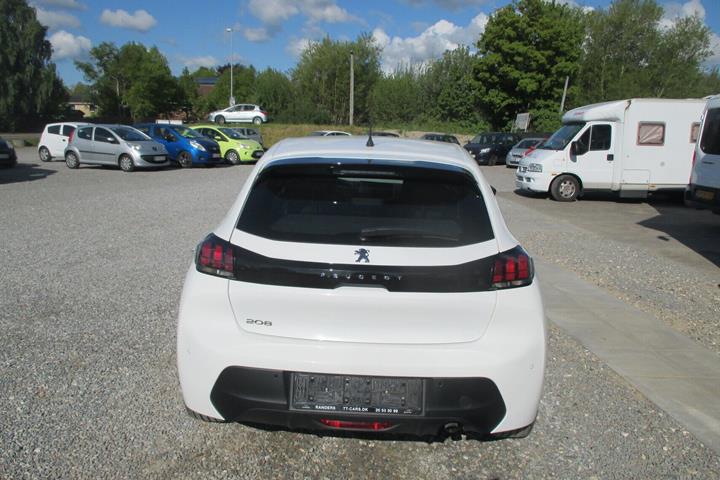 Hvid Peugeot 208 fra 2020