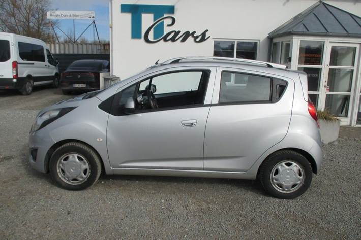 Sølv Chevrolet Spark fra 2014