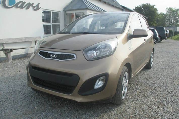 Bronze Kia Picanto fra 2013 set udefra