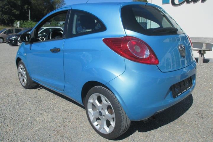 Blå Ford Ka fra 2011
