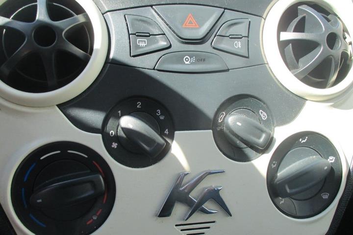 Blå Ford Ka fra 2011