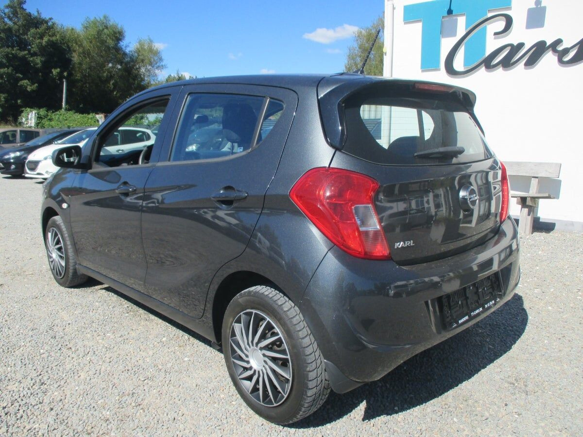 Grå Opel Karl fra 2017