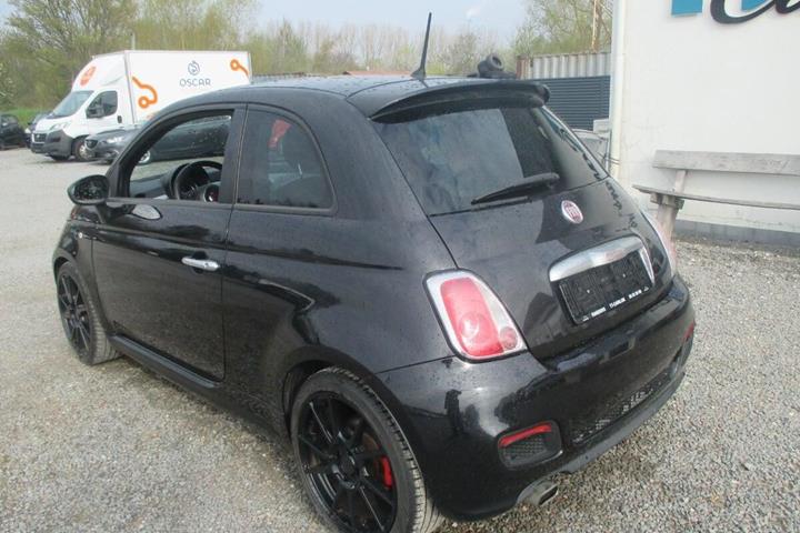 Sort Fiat 500 fra 2014