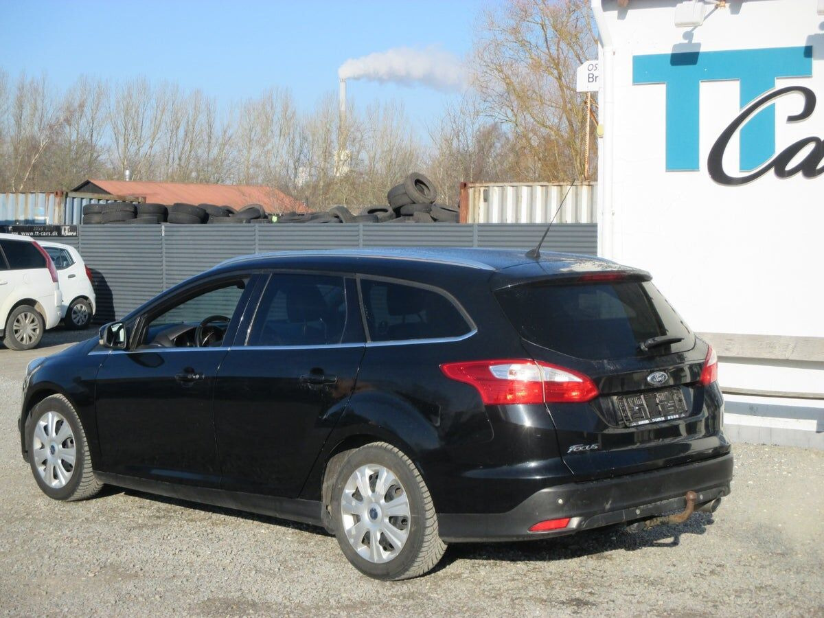 Sort Ford Focus fra 2011