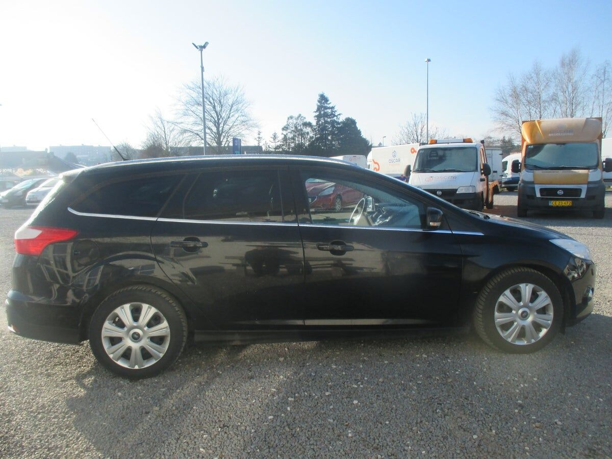 Sort Ford Focus fra 2011