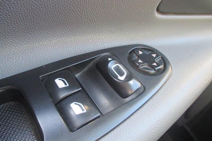 Grå Citroën Jumpy fra 2008