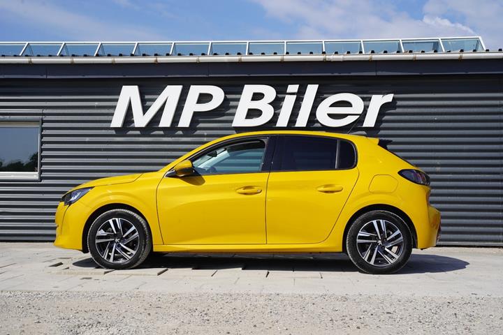 Gul Peugeot 208 fra 2022