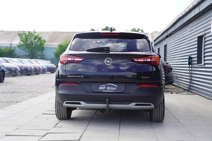 Sort Opel Grandland X fra 2021