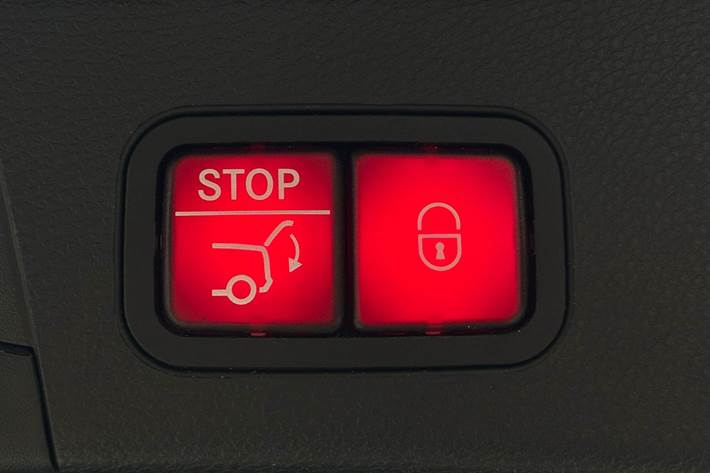 Sort Mercedes C43 fra 2018